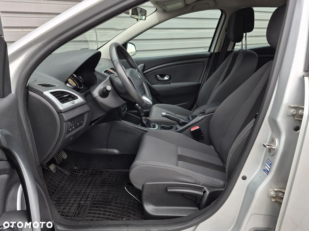 Renault Megane 1.6 16V Confort Expression - 14