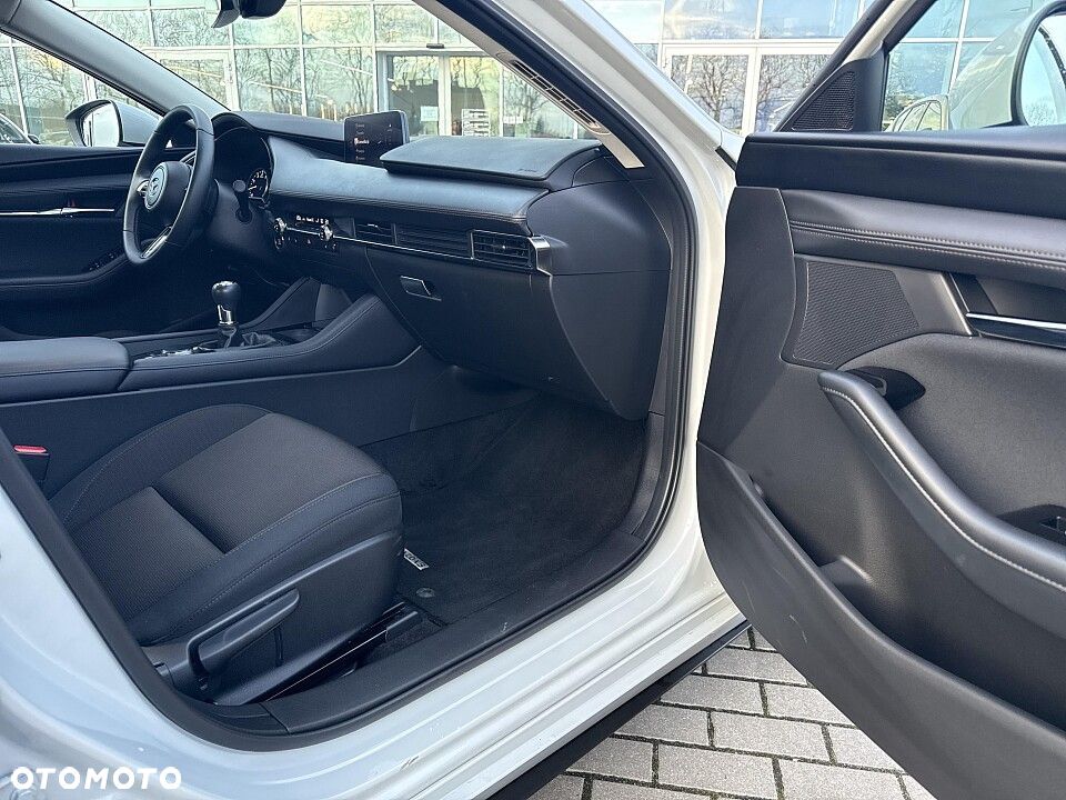 Mazda 3 - 16