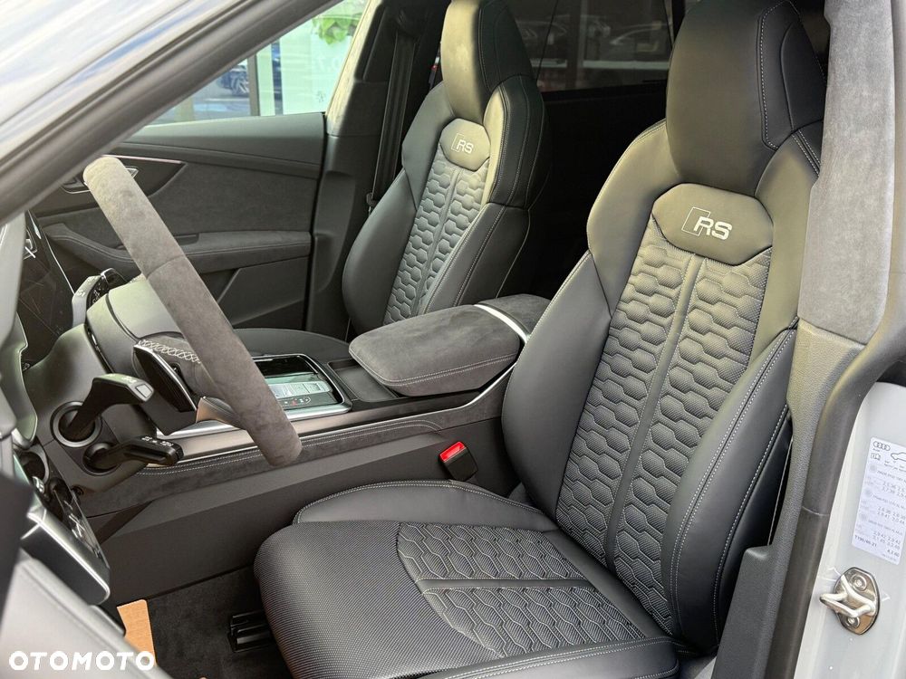 Audi RS Q8 - 33