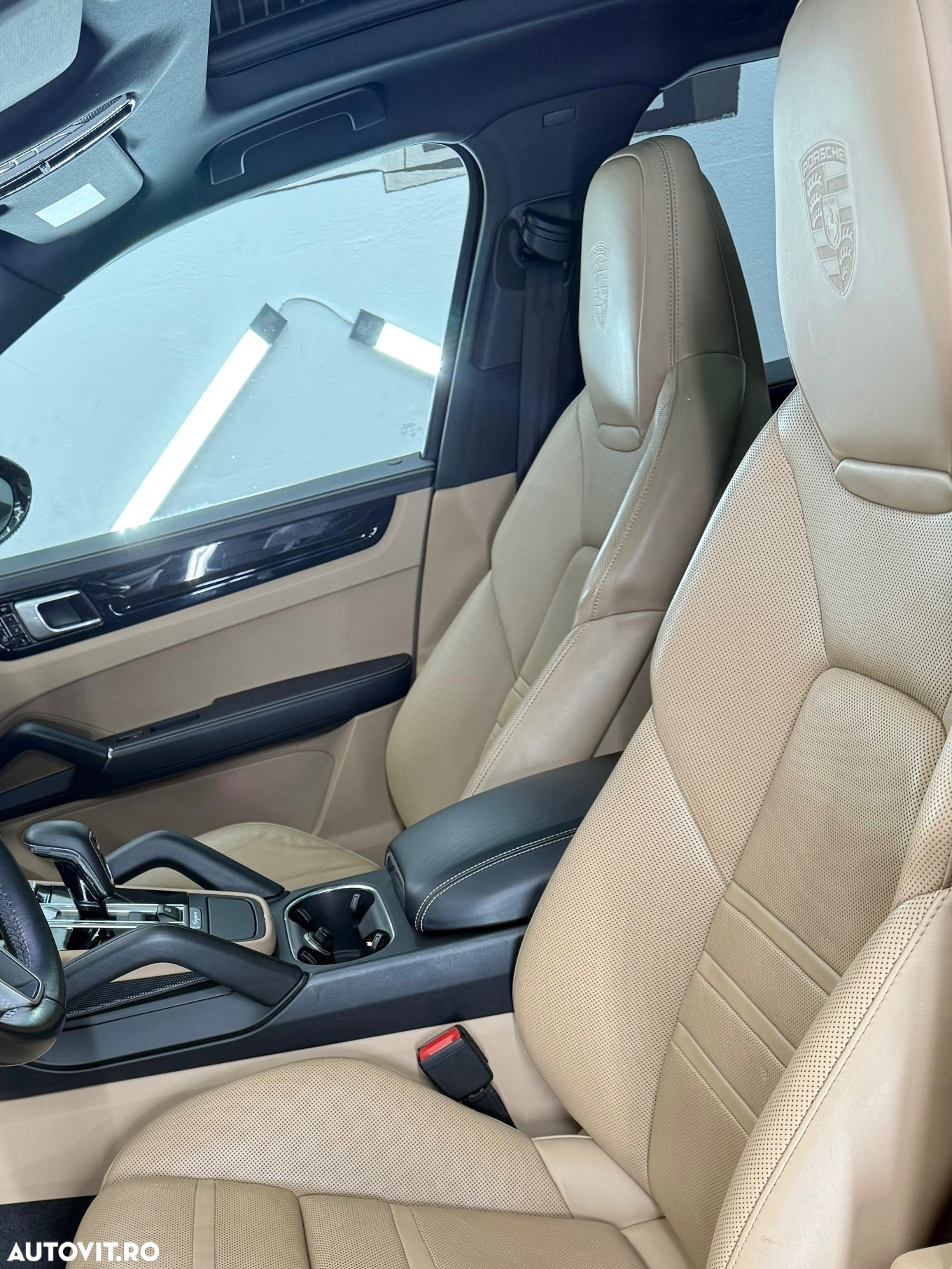 Porsche Cayenne - 28