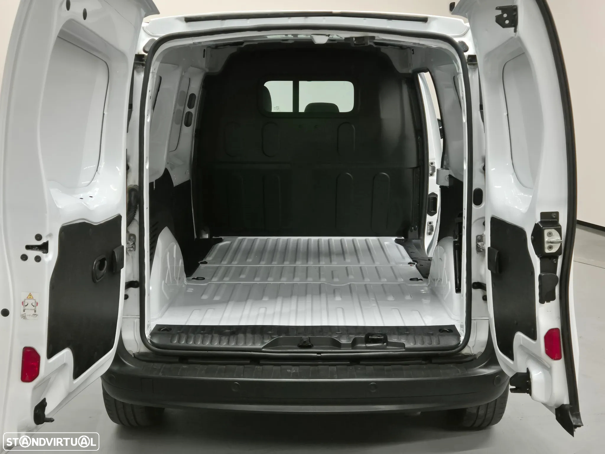Renault Kangoo MAXI 1.5 DCI 3L (115 Cv - LONGA) - 28