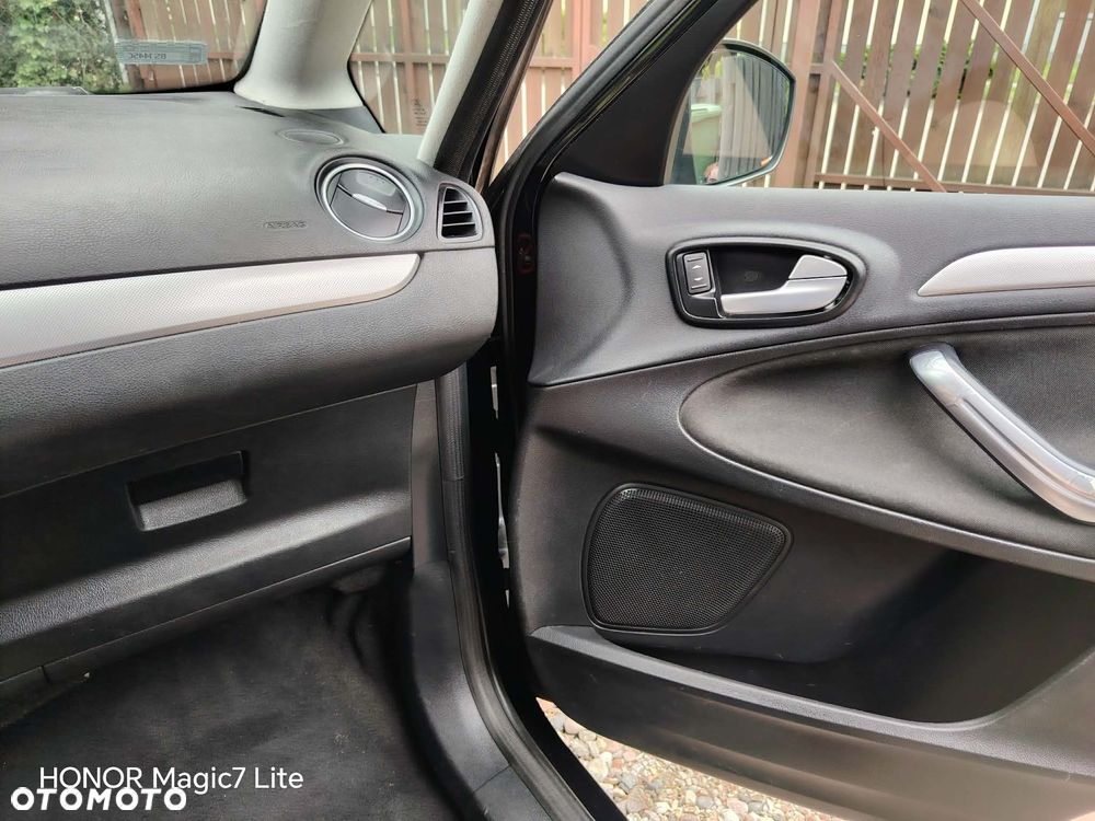 Ford S-Max 2.0 TDCi Titanium - 24