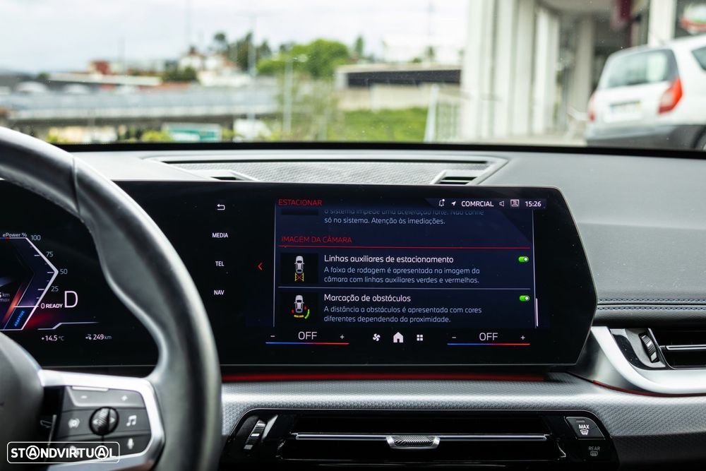 BMW iX1 eDrive20 Pack Desportivo M - 46