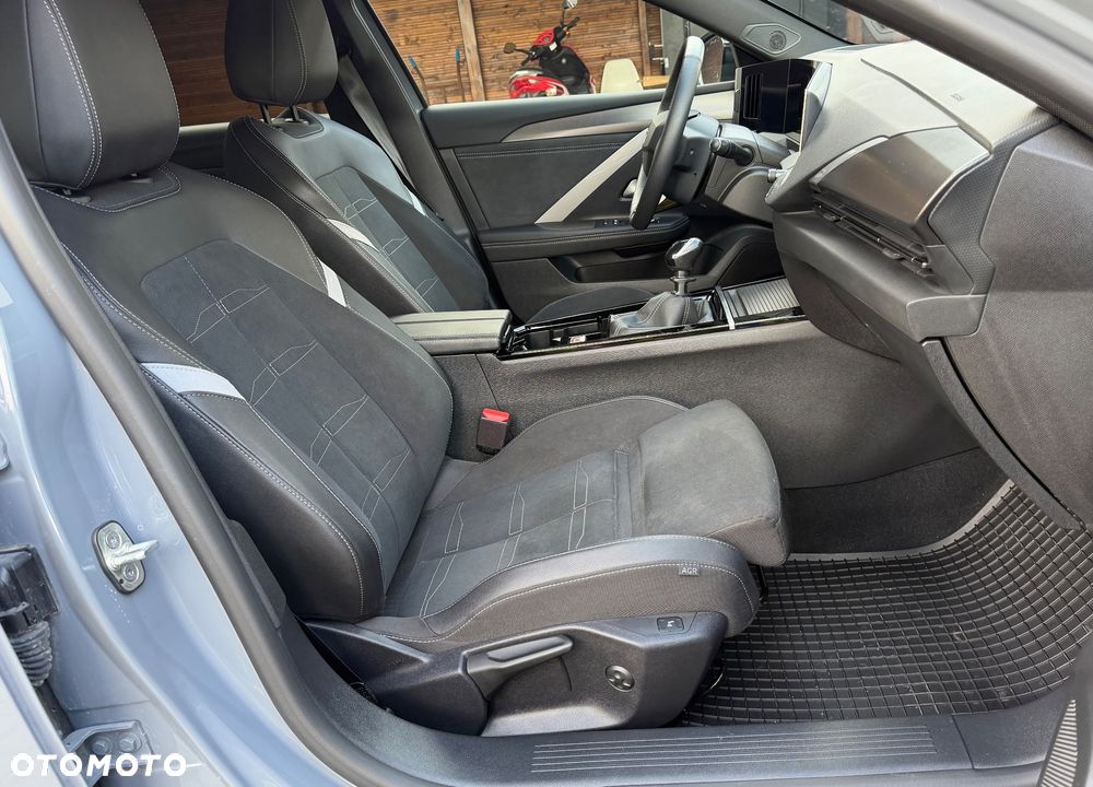 Opel Astra 1.2 Turbo Start/Stop Ultimate - 25