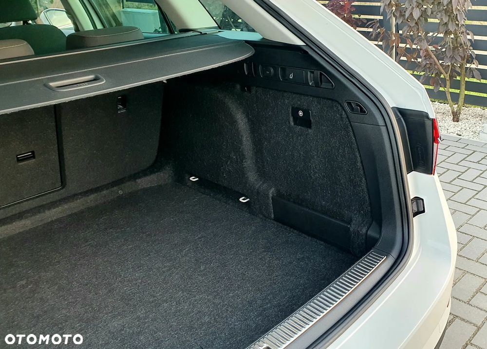 Skoda Superb 2.0 TDI SCR 4x4 Style DSG - 32