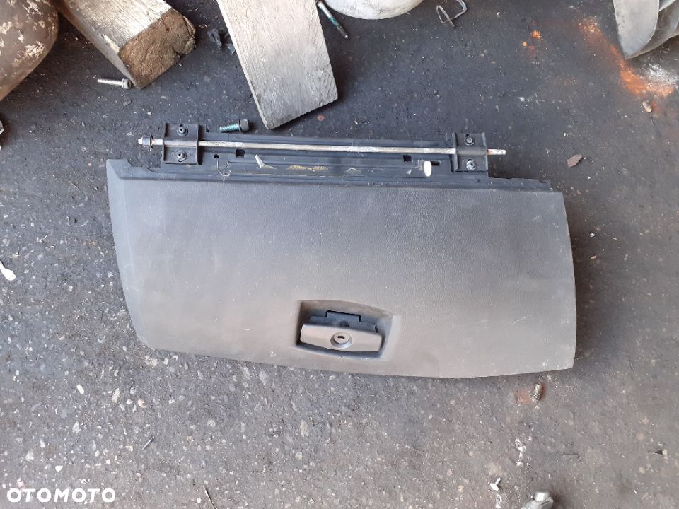BMW E60/61 SCHOWEK PASAŻERA - 1