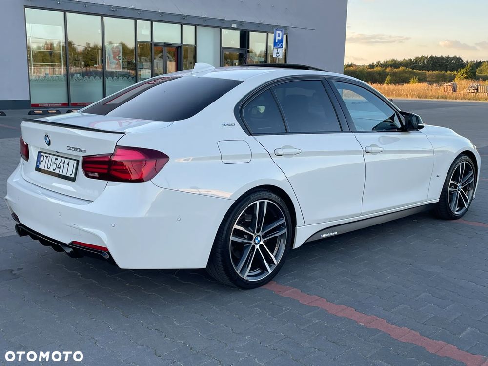 BMW Seria 3 330e iPerformance M Sport Shadow - 7