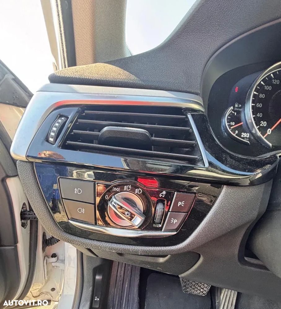 BMW Seria 5 520d Aut. Luxury Line - 21