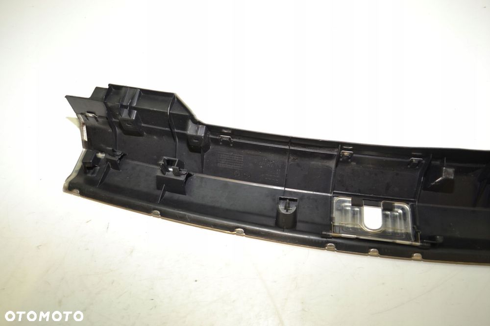 OSŁONA PROGU BAGAŻNIKA 8K9864483A AUDI A4 B8 KOMBI - 4