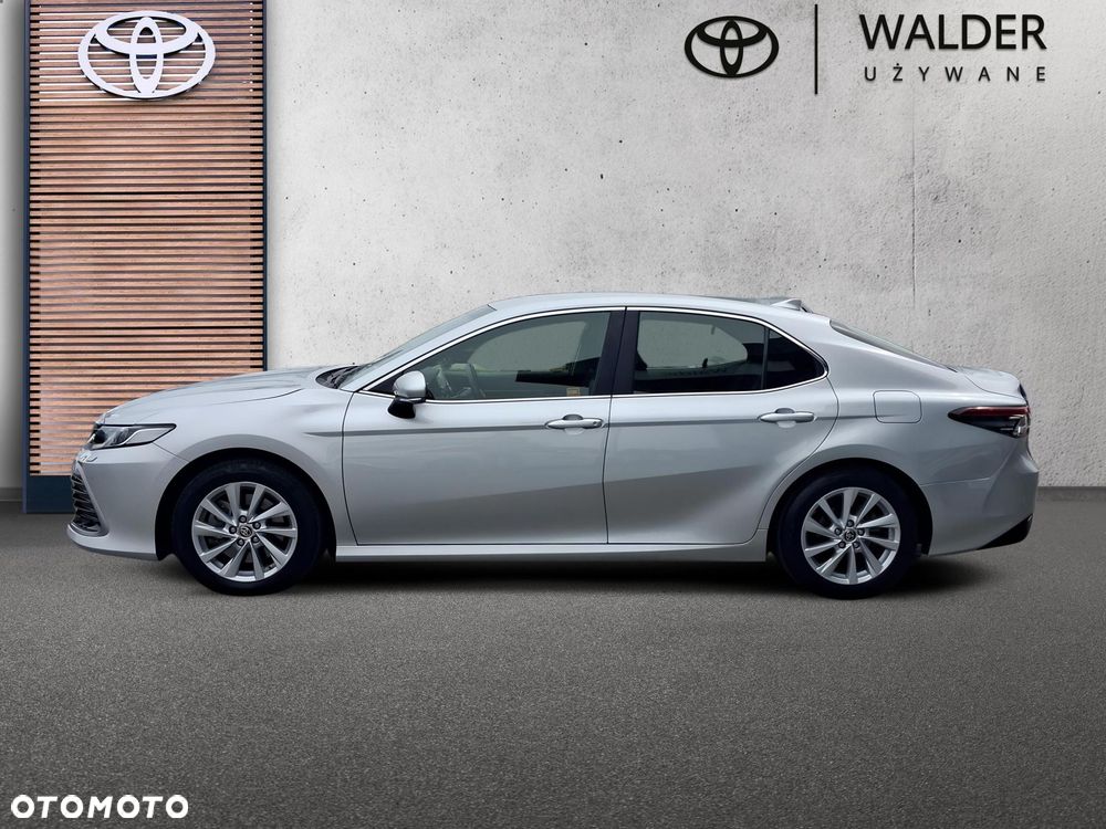 Toyota Camry 2.5 Hybrid Comfort CVT - 2