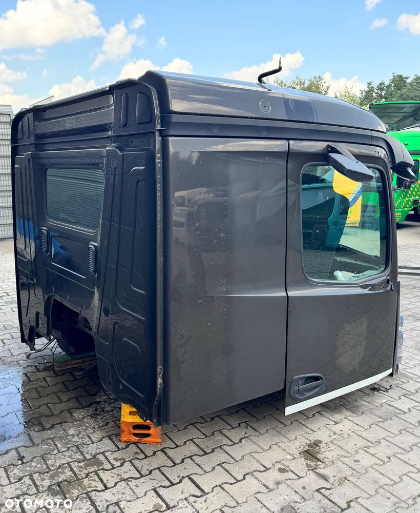 Kompletny szkielet kabiny sypialnej Mercedes Actros MP4 - 4