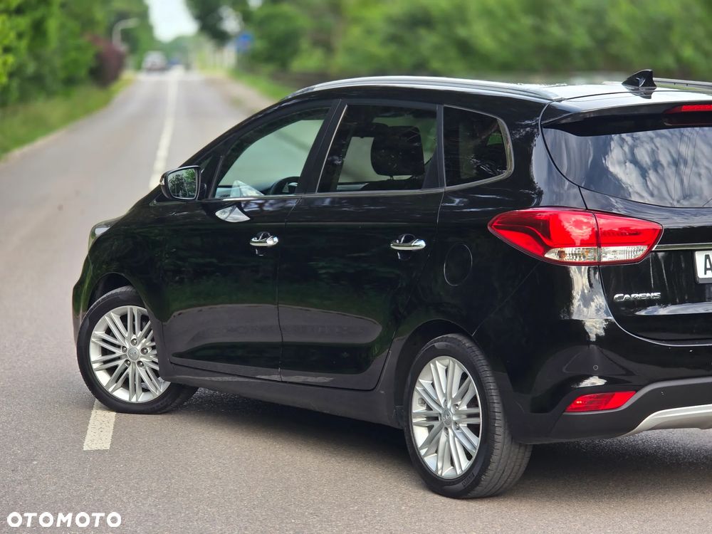 Kia Carens 1.7 CRDi L 7os - 38