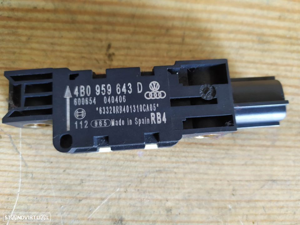 SENSOR DE IMPACTO AUDI A3 8P 4B0959643D - 1