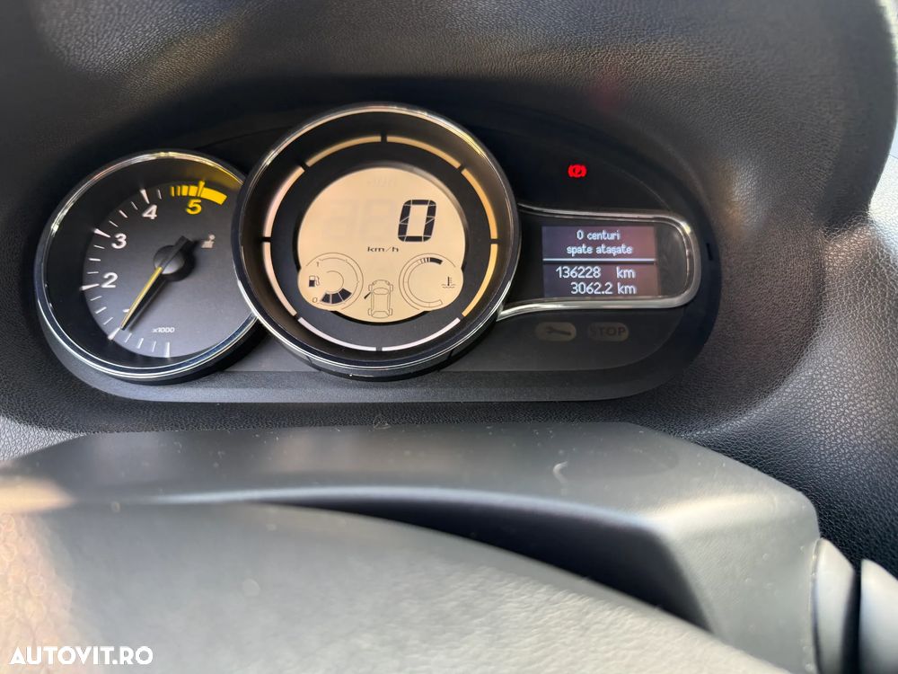 Renault Megane 1.5 dCi Dynamique - 11