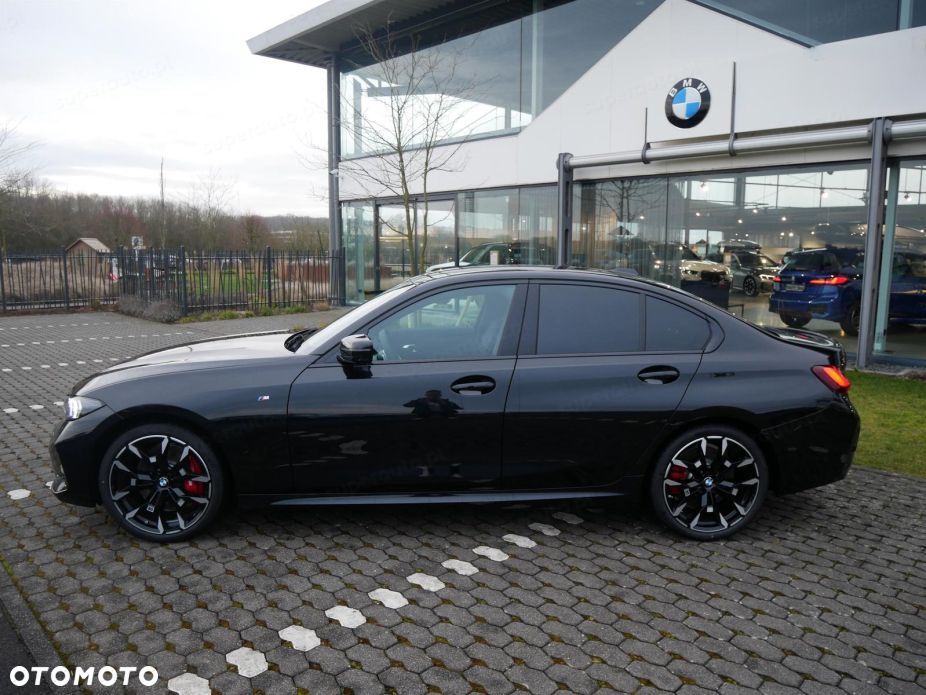 BMW Seria 3 320d xDrive mHEV M Sport - 3