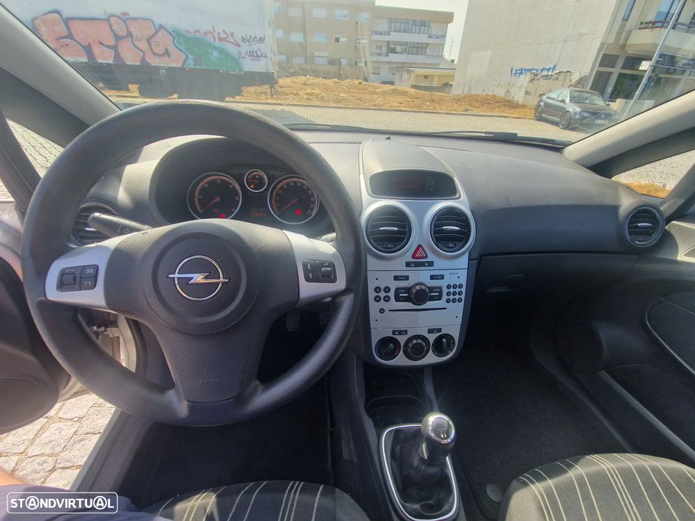 Opel Corsa 1.3 CDTi Enjoy EcoFLEX - 13