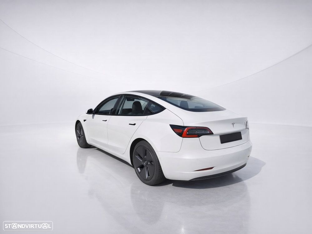 Tesla Model 3 Standard Range Plus RWD - 3