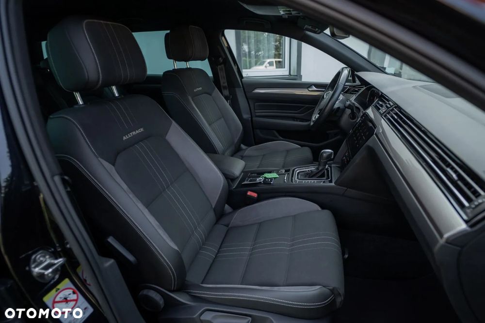 Volkswagen Passat Alltrack 2.0 TDI 4Mot DSG - 25