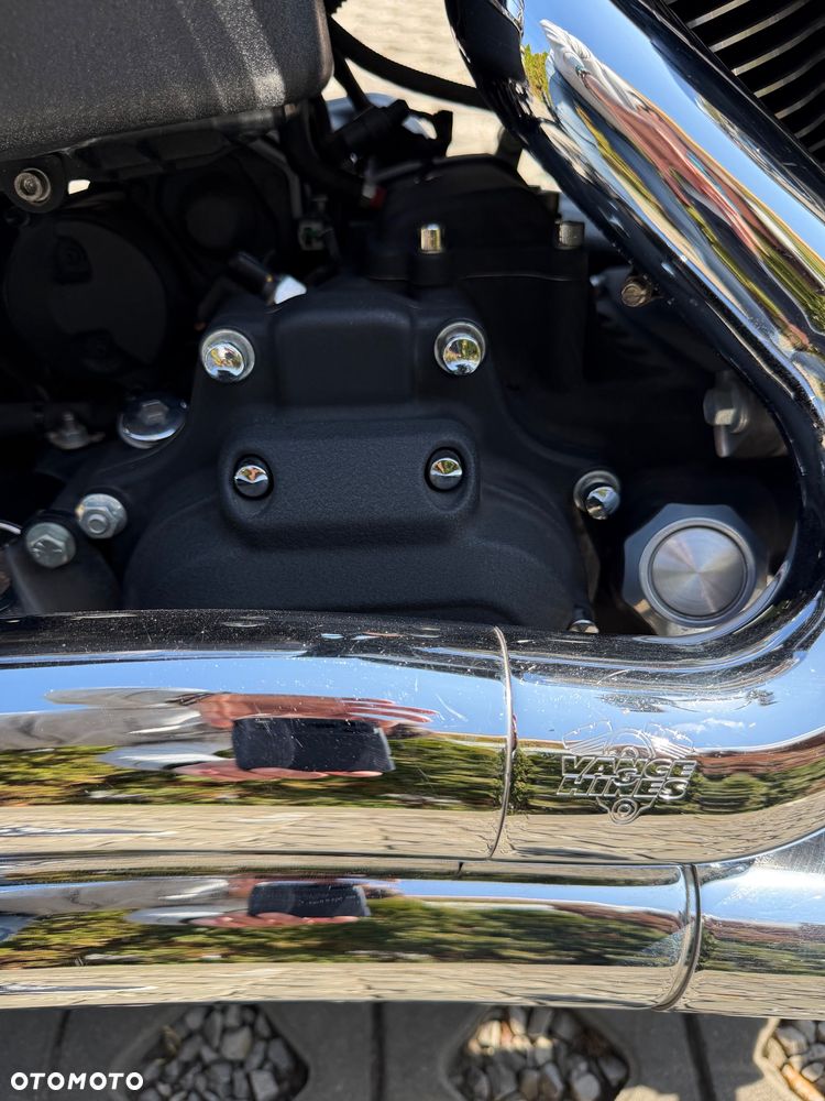 Harley-Davidson Dyna Street Bob - 14
