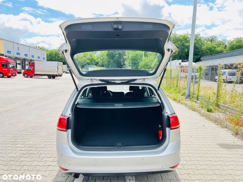 Volkswagen Golf VII 1.6 TDI BlueMotion Trendline - 12