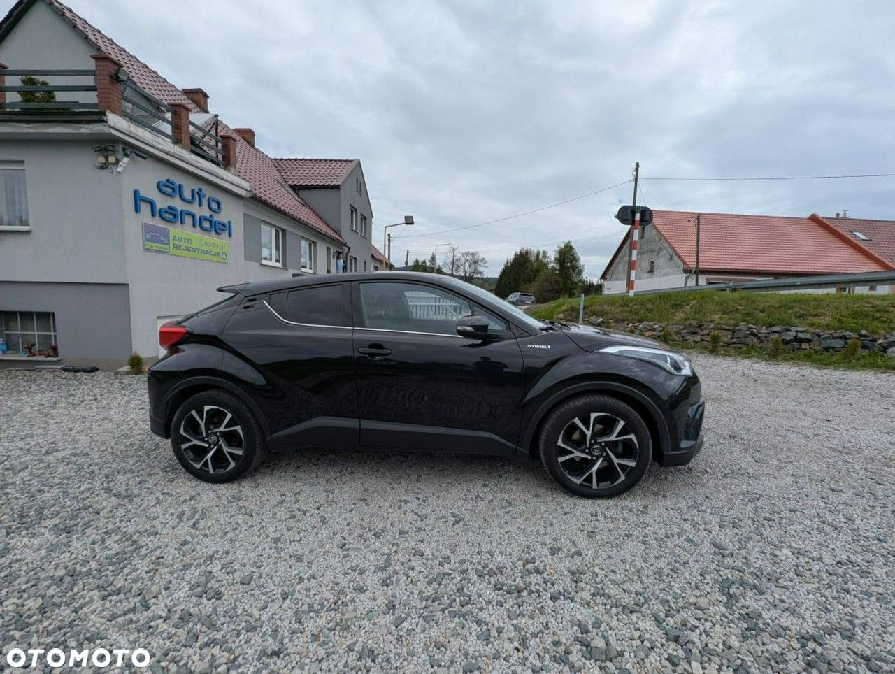 Toyota C-HR - 2