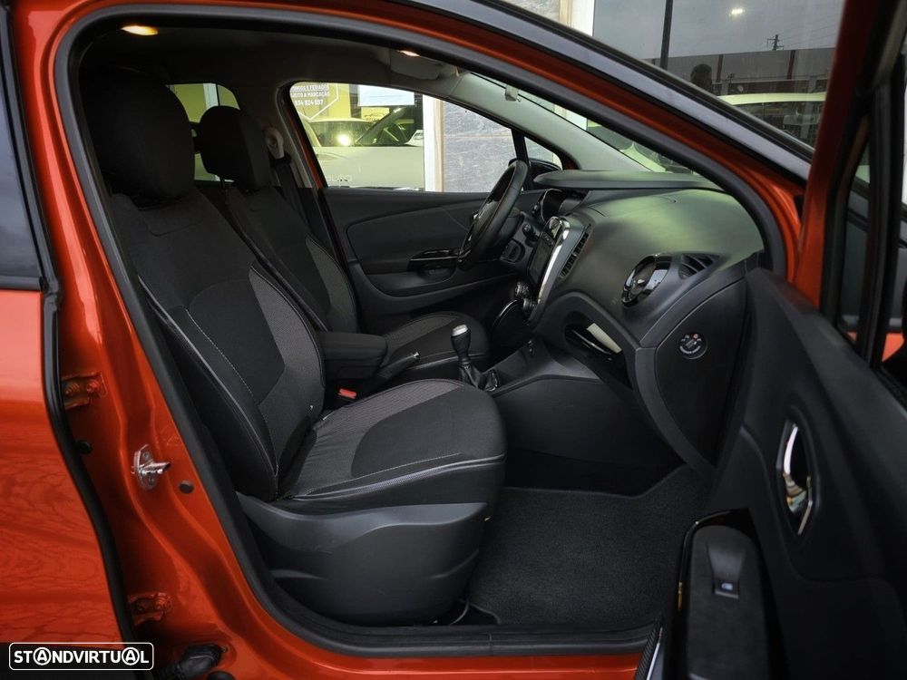 Renault Captur 1.5 dCi Exclusive - 17