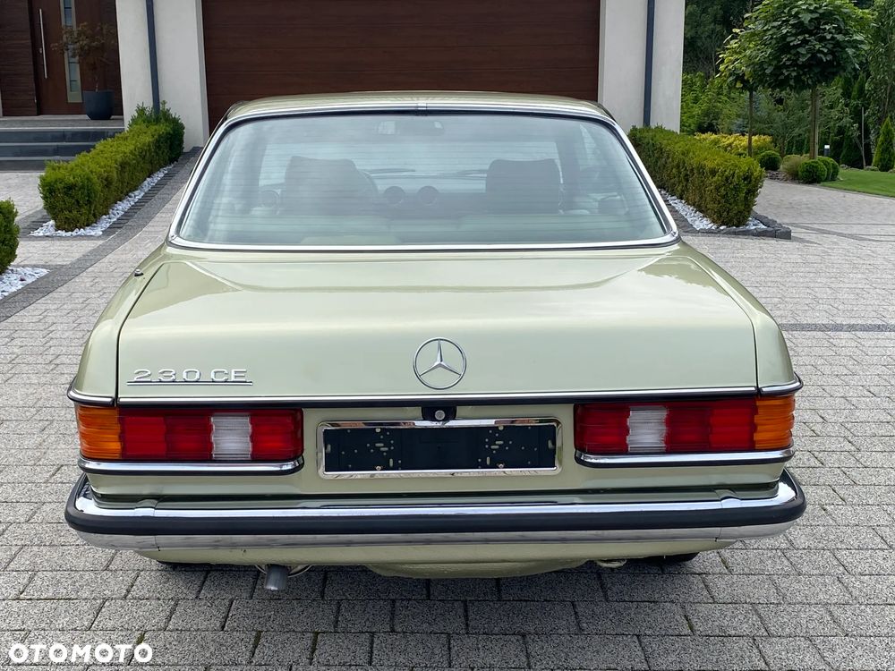 Mercedes-Benz W123 - 10