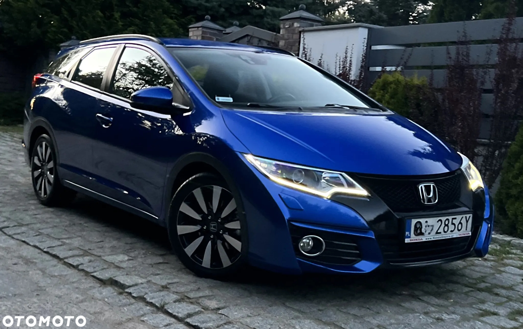 Honda Civic 1.8 Executive Navi ADAS II - 3