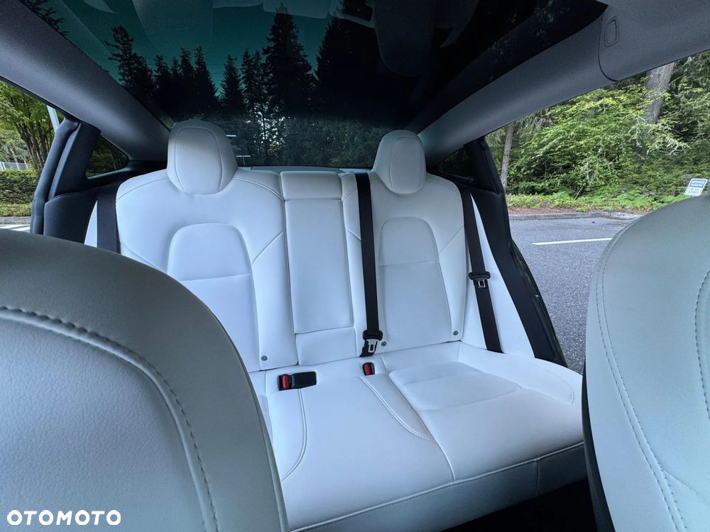 Tesla Model 3 Standard Reichweite Plus Hinterradantrieb - 28