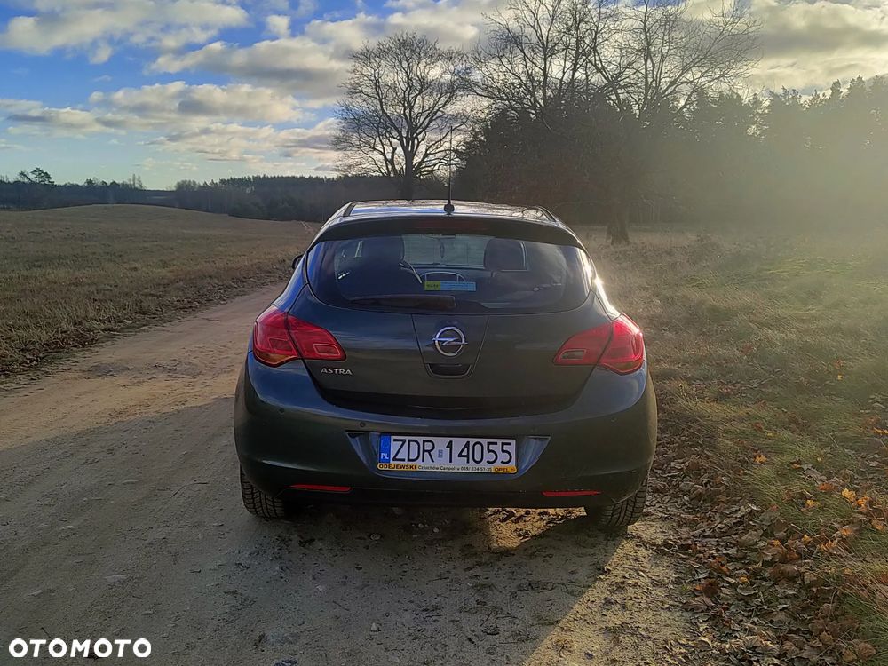 Opel Astra - 4