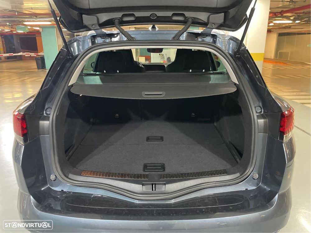 Renault Mégane Sport Tourer 1.3 TCe R.S. Line EDC - 11