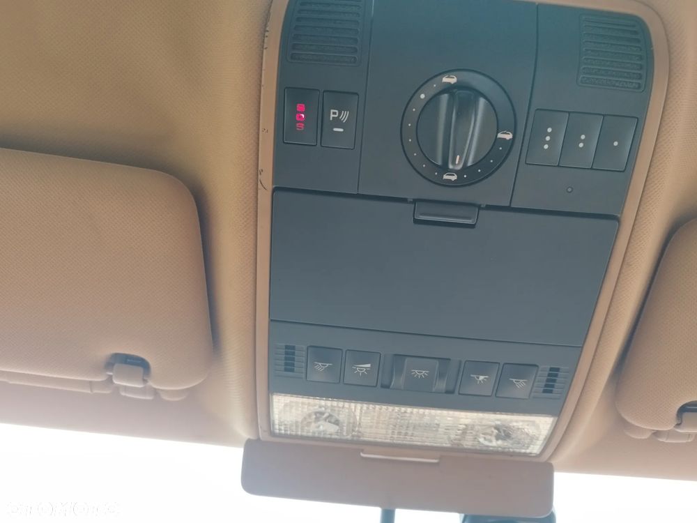 Porsche Cayenne - 33