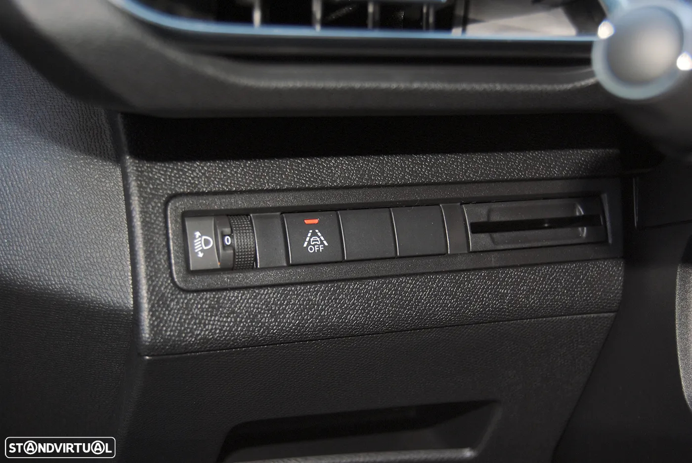 Peugeot 5008 1.5 BlueHDi Allure Pack EAT8 - 28