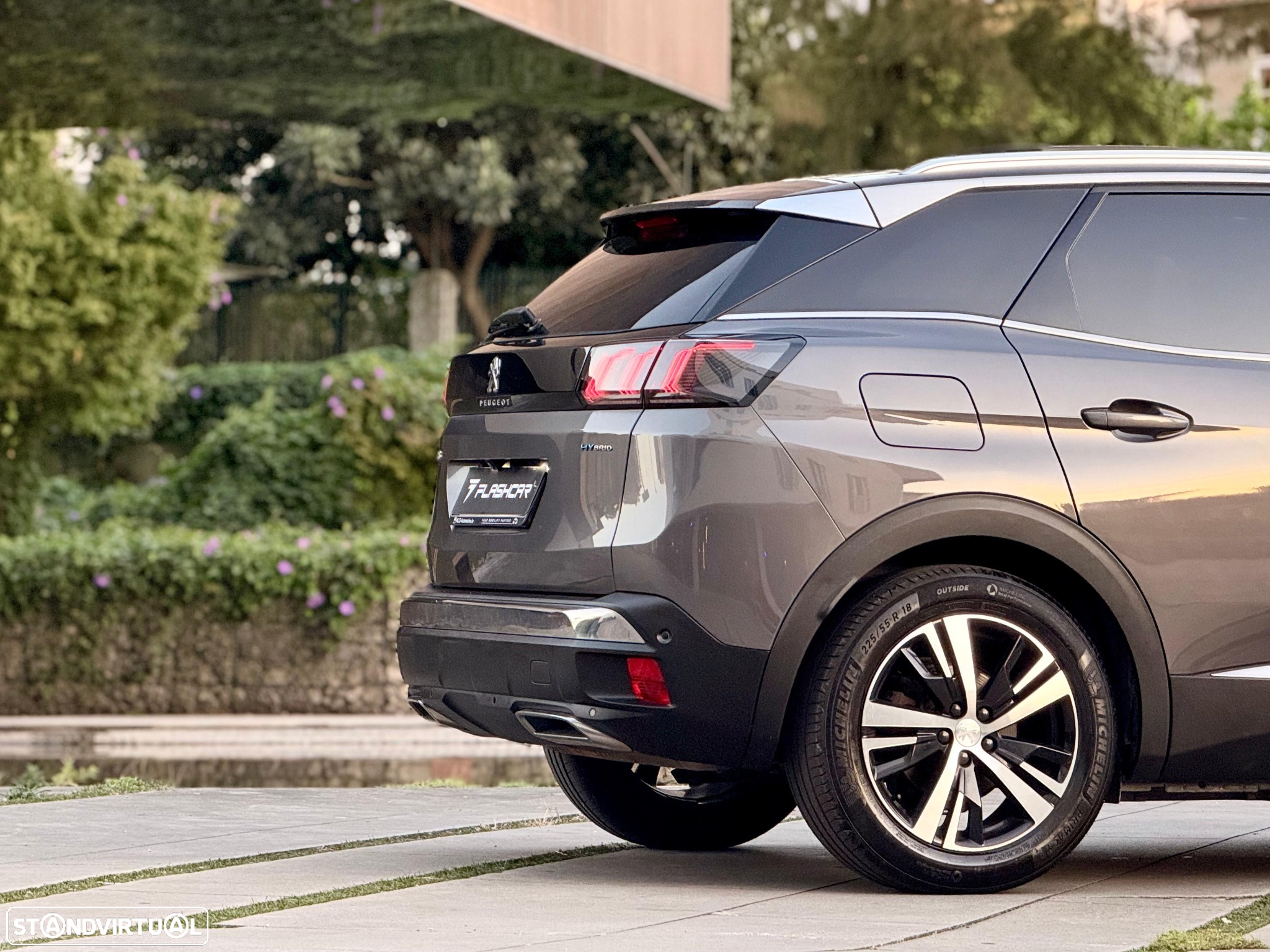 Peugeot 3008 1.6 Hybrid GT Pack e-EAT8 - 35