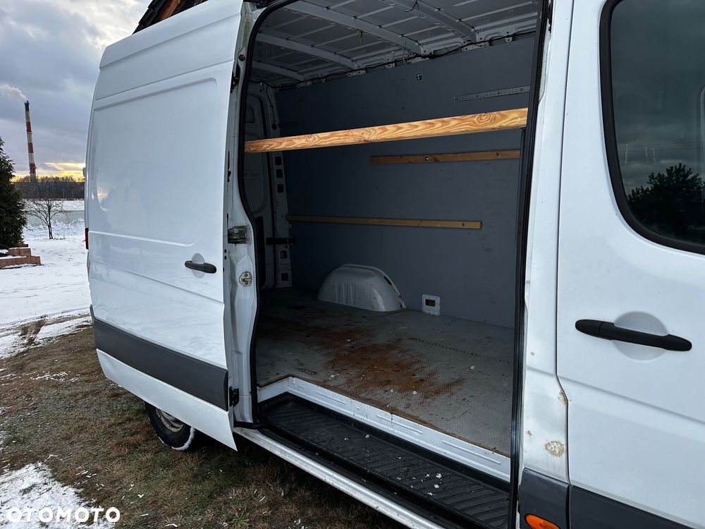 Mercedes-Benz Sprinter - 6