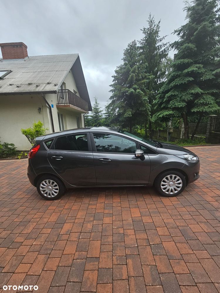 Ford Fiesta 1.4 Ghia - 5