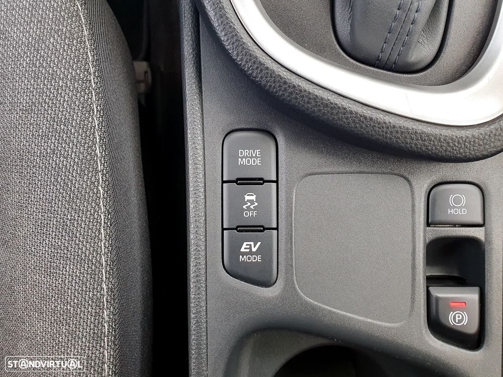 Toyota Yaris Cross 1.5 HDF Comfort Plus - 19