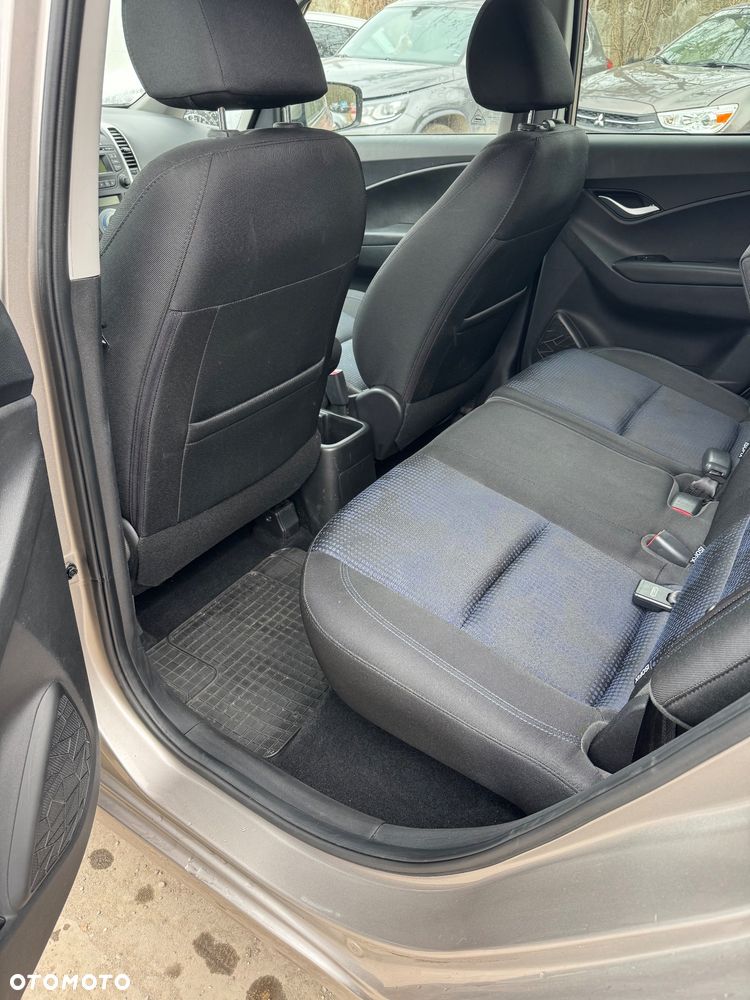 Hyundai ix20 - 3