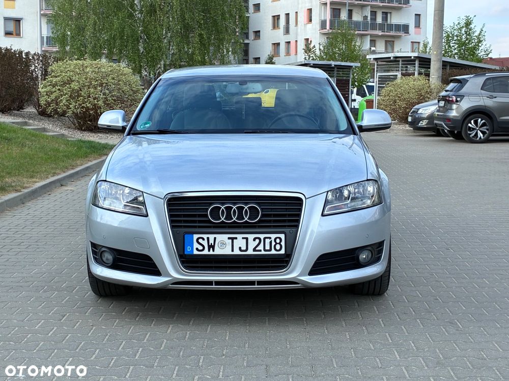 Audi A3 3-drzwiowe 1.6 Attraction - 6