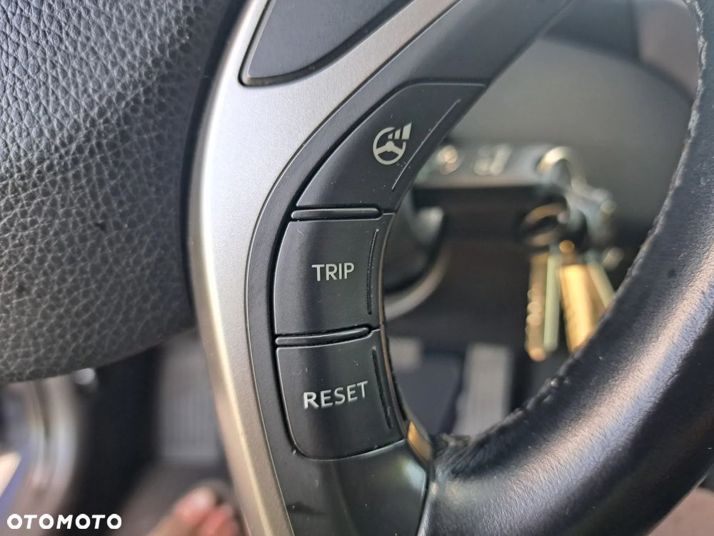 Hyundai i30 1.6 Comfort - 14