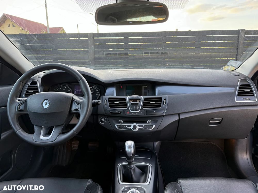 Renault Laguna dCi 150 FAP GT - 7