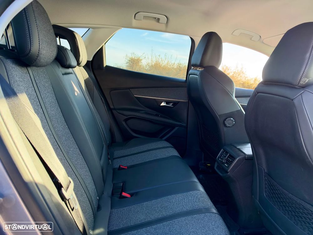 Peugeot 3008 1.5 BlueHDi Allure EAT8 - 10