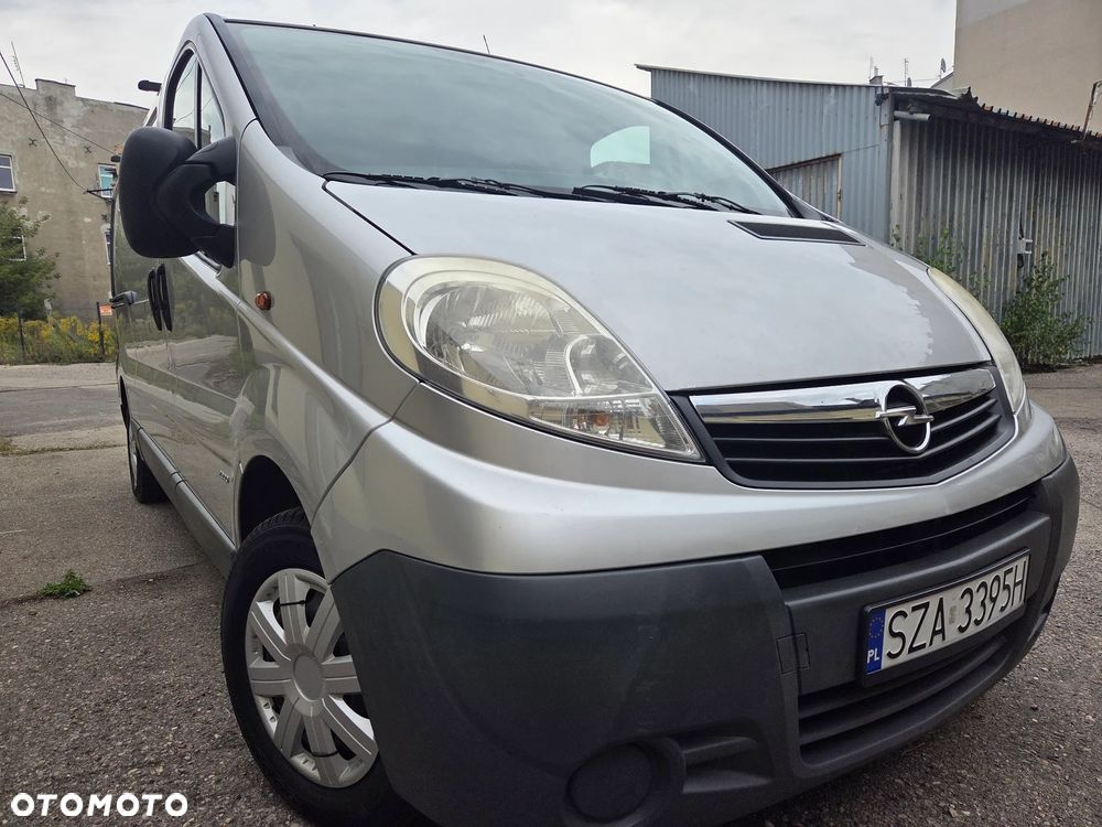 Opel Vivaro - 12