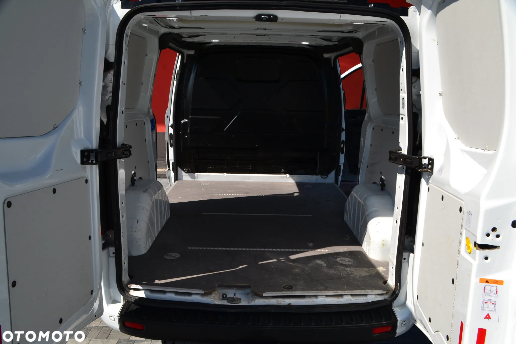 Ford Transit Custom - 8