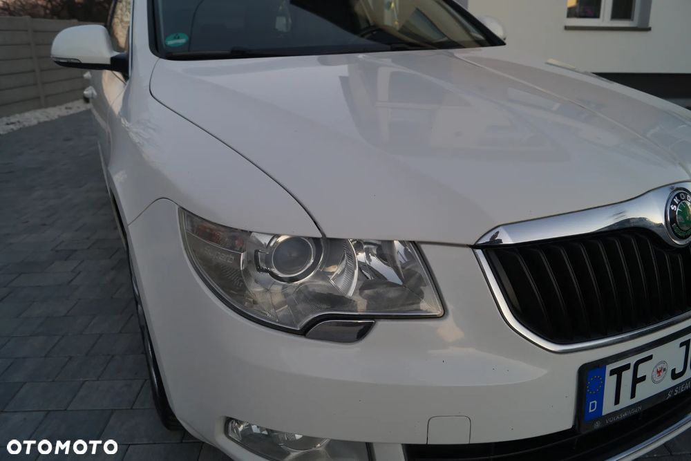 Skoda Superb 2.0 TDI Exclusive - 17