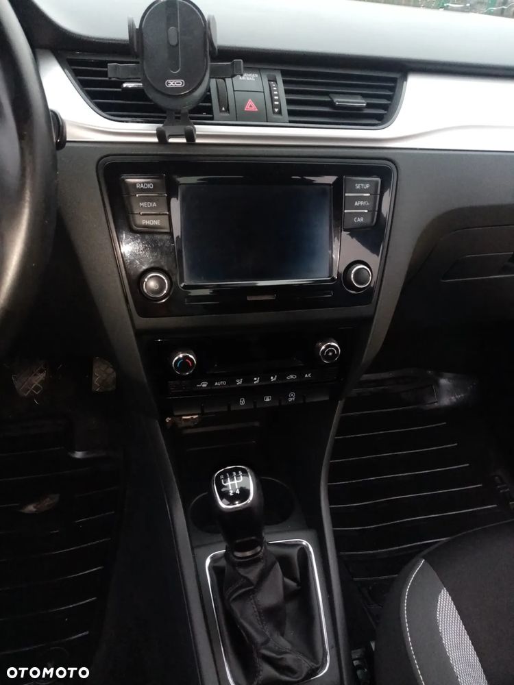 Skoda RAPID 1.6 TDI DPF Ambition - 5