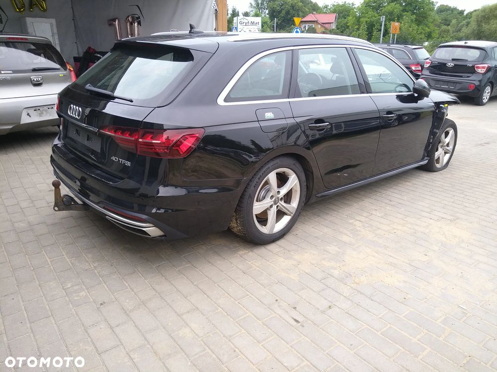 Audi A4 Avant 40 TFSI S tronic - 24
