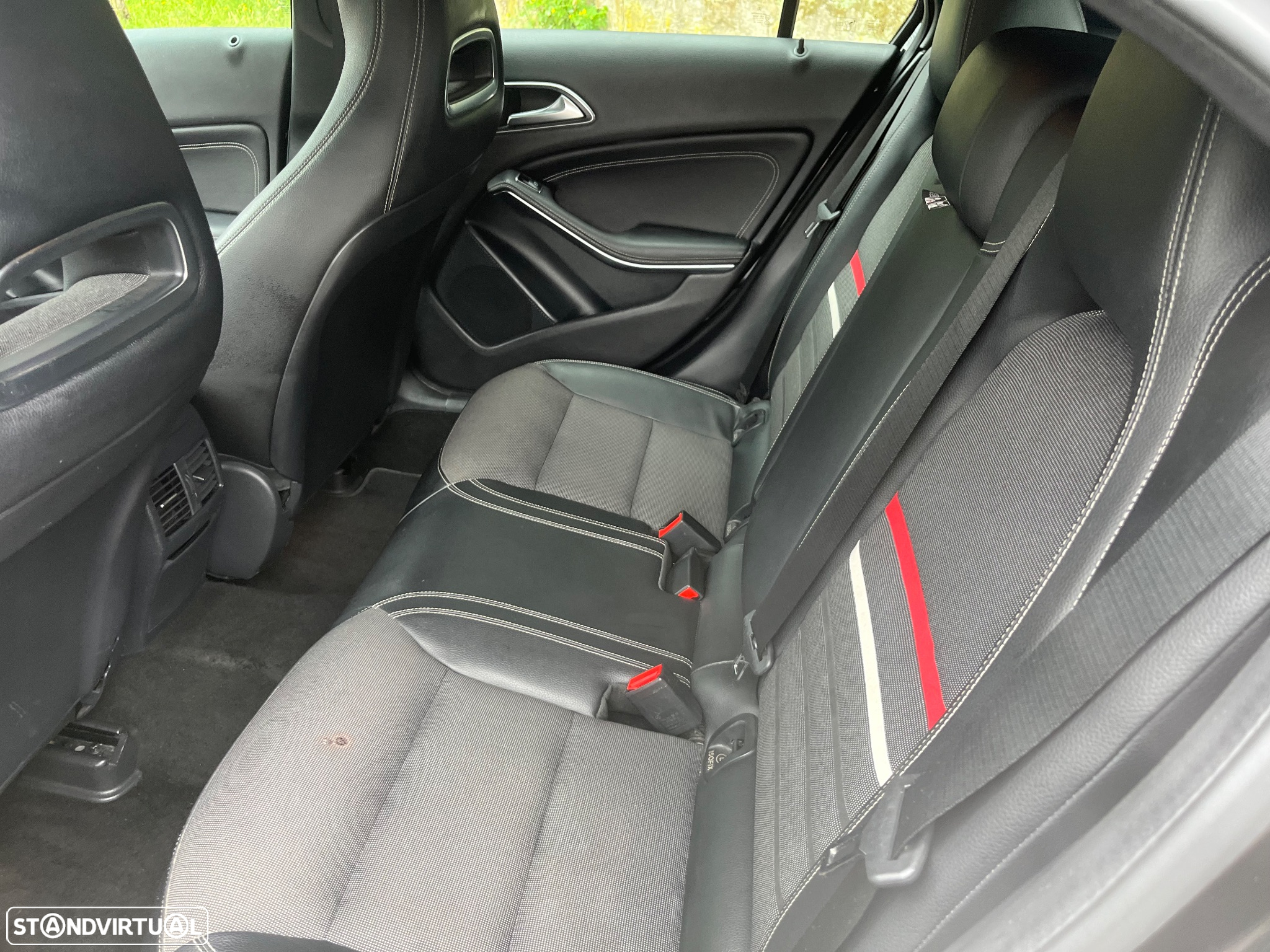 Mercedes-Benz A 180 - 9