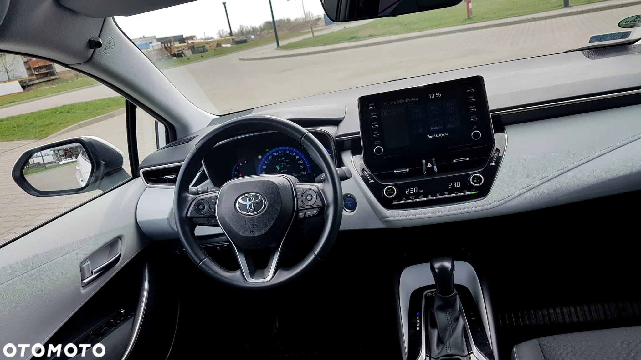 Toyota Corolla 1.8 Hybrid Style - 16