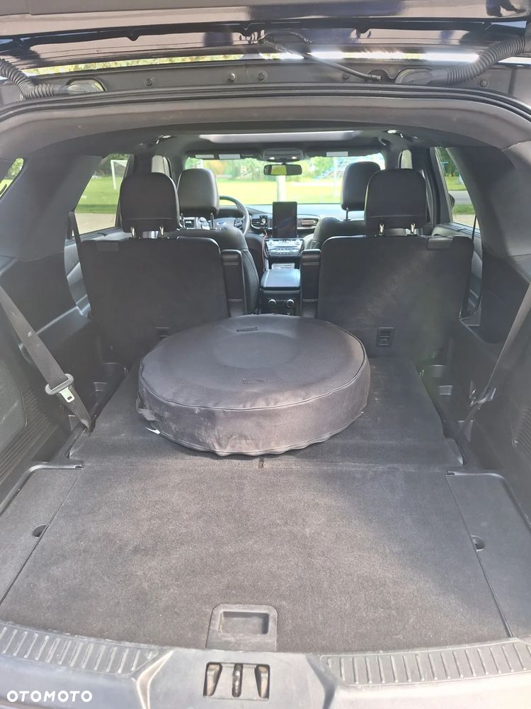Ford Explorer - 5